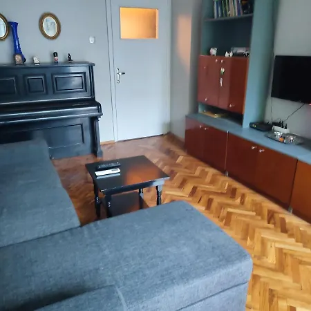 Апартамент В Центъра На Бургас С Ретро Нюанс Apartment Burgas